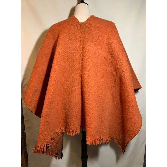 Vintage Handmade Orange and Brown Ruana - Made in Colombia - Picture 4 of 9